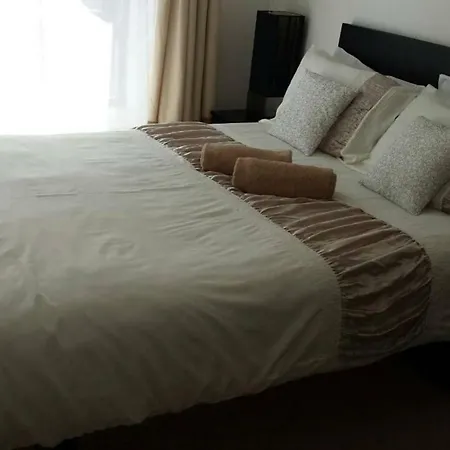 2 Bedroom River View Limerick